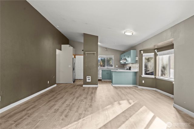 17517 Park Avenue S, Spanaway, WA 98387