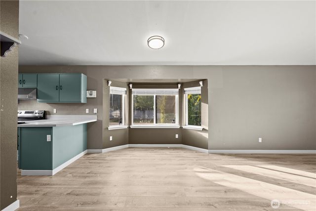 17517 Park Avenue S, Spanaway, WA 98387