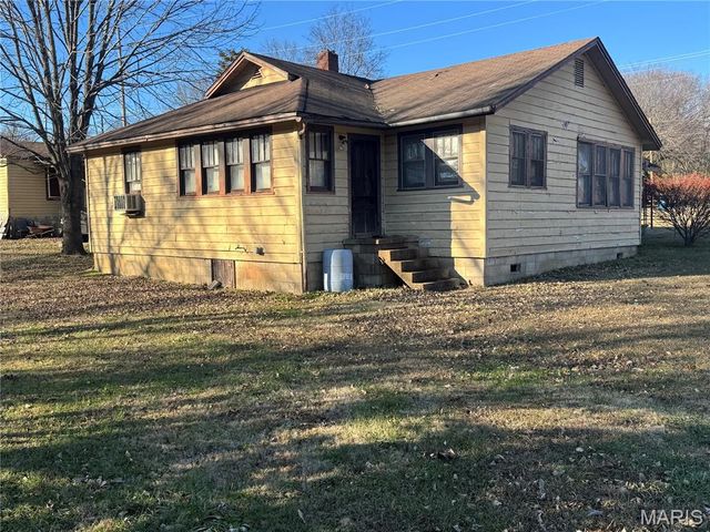 402 W Harper Street, Poplar Bluff, MO 63901