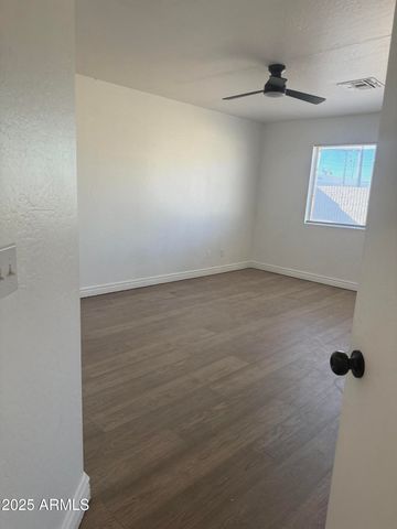 5092 N 75TH Lane, Glendale, AZ 85303