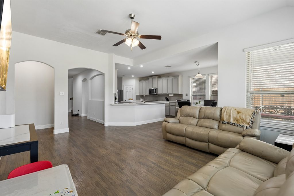 1304 Mountain View Lane, Kennedale, TX 76060 — photo 4