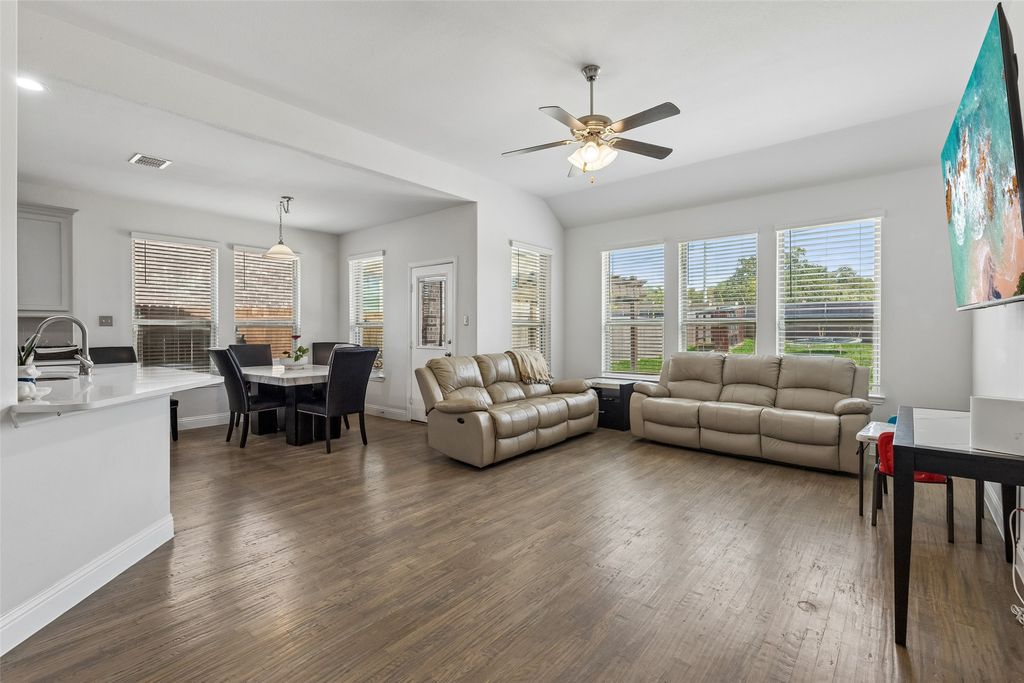 1304 Mountain View Lane, Kennedale, TX 76060 — photo 5