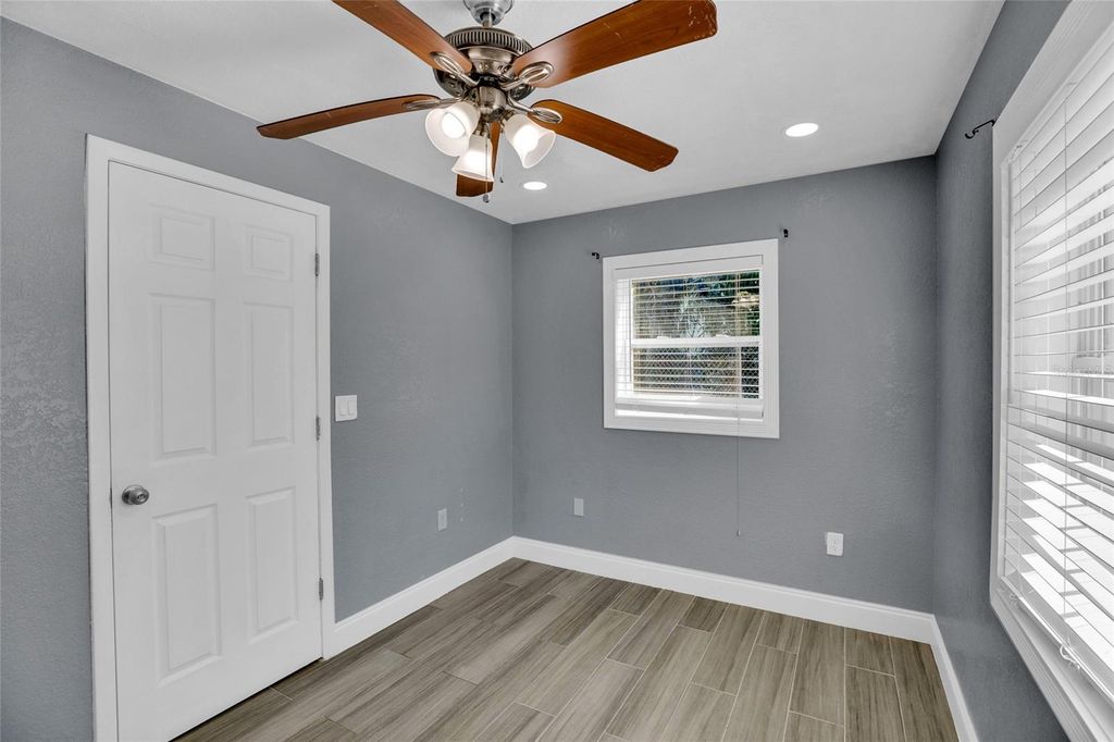 Image 20 of property listing at 3559 NW 4TH STREET, Okeechobee, FL 34972