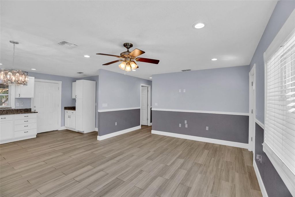 Image 7 of property listing at 3559 NW 4TH STREET, Okeechobee, FL 34972