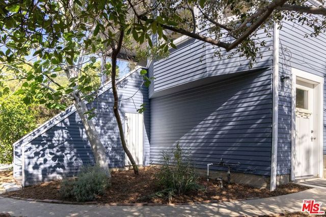 1706 Morton Avenue, Los Angeles, CA 90026