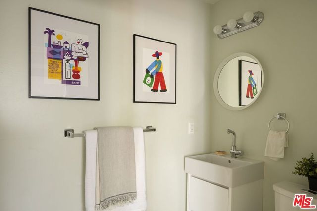 1706 Morton Avenue, Los Angeles, CA 90026