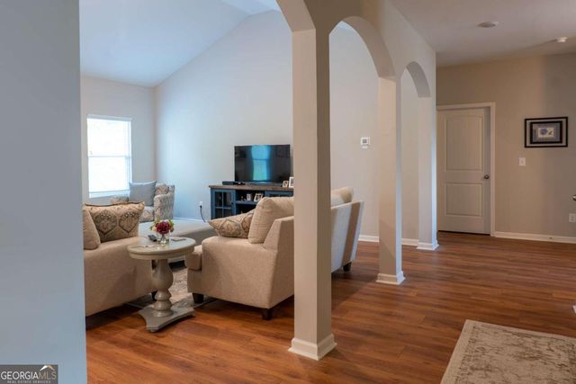 46 Roundabout Lane NW, Adairsville, GA 30103