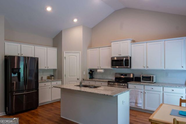 46 Roundabout Lane NW, Adairsville, GA 30103