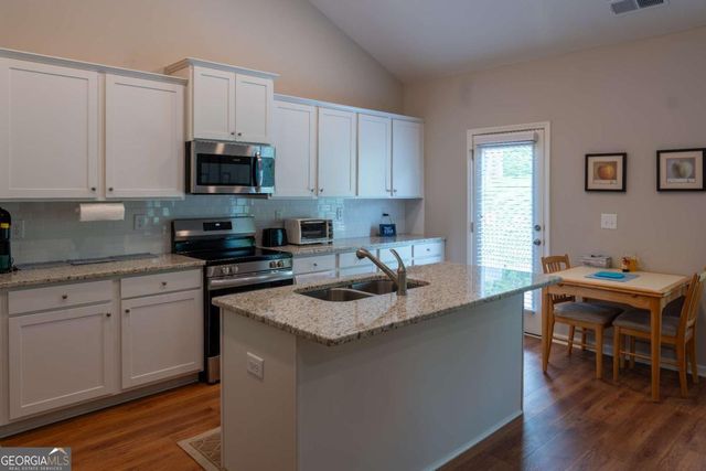 46 Roundabout Lane NW, Adairsville, GA 30103