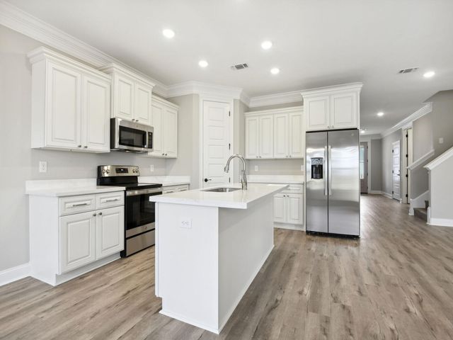 18 S Founders Way, Hattiesburg, MS 39401