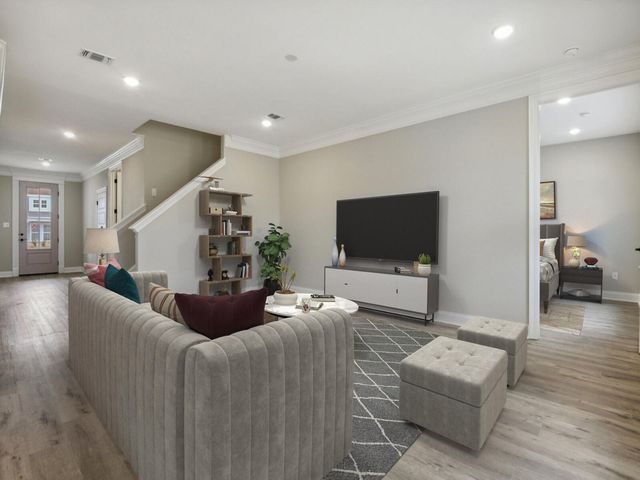 18 S Founders Way, Hattiesburg, MS 39401