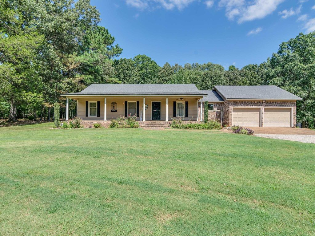 750 BELLE MEADE DR, Eads, TN 38028