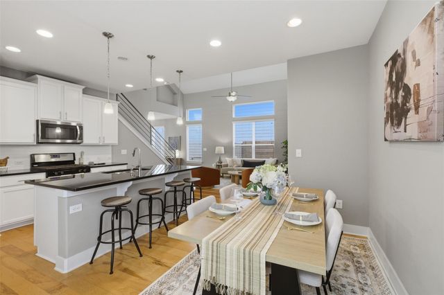 7107 Mowbray ST 44, Austin, TX 78741