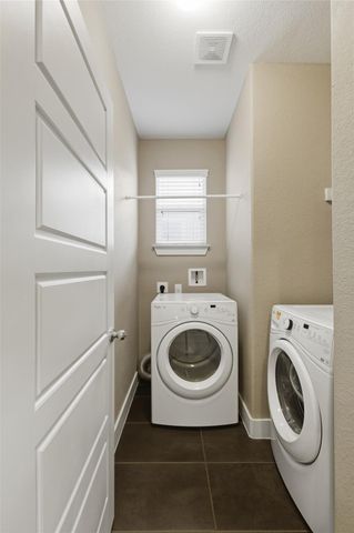 7107 Mowbray ST 44, Austin, TX 78741