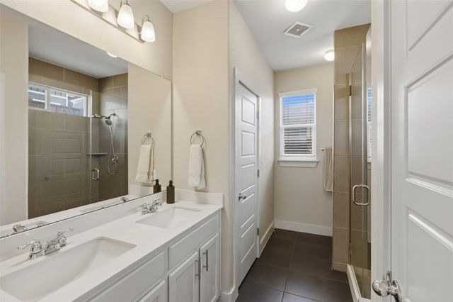 7107 Mowbray ST 44, Austin, TX 78741