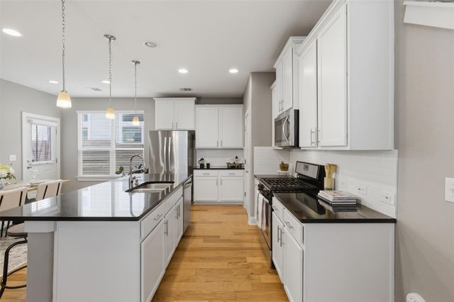 7107 Mowbray ST 44, Austin, TX 78741