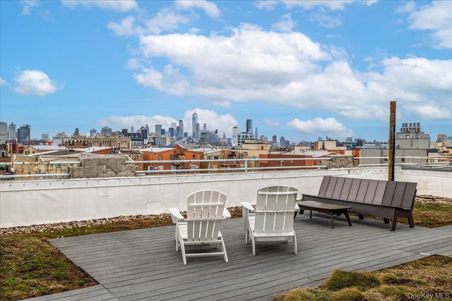 689 Myrtle Avenue 3D, Brooklyn, NY 11205