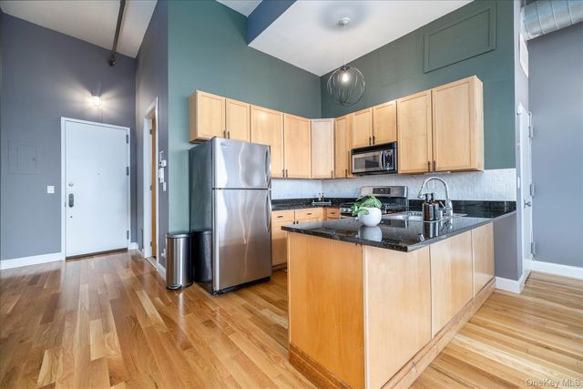 689 Myrtle Avenue 3D, Brooklyn, NY 11205