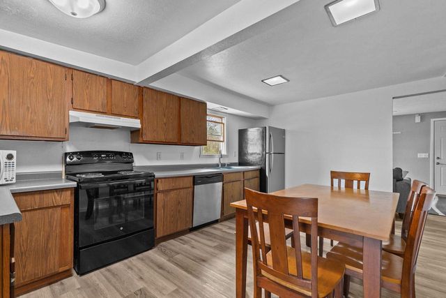 226 GRUENWALD AVENUE, Neenah, WI 54956