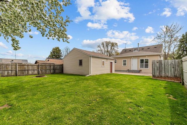 226 GRUENWALD AVENUE, Neenah, WI 54956