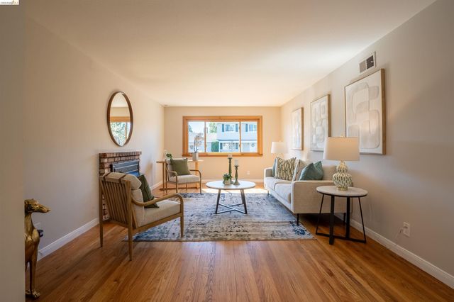 410 Fensalir Ave, Pleasant Hill, CA 94523