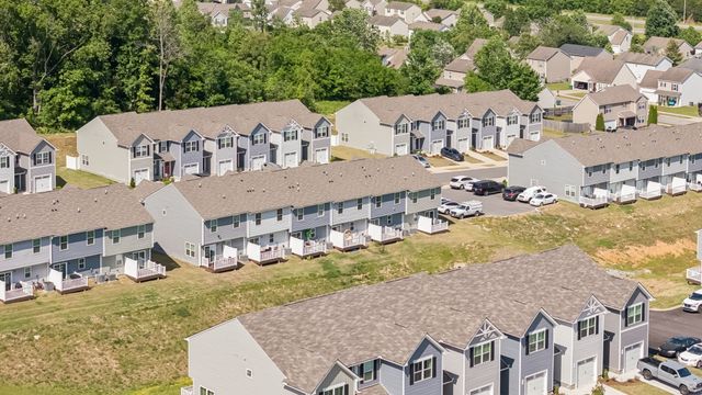 726 Cottoncloud Dr, Lebanon, TN 37090