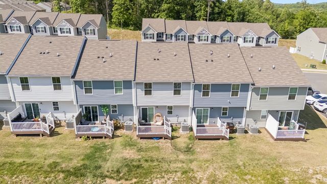 726 Cottoncloud Dr, Lebanon, TN 37090