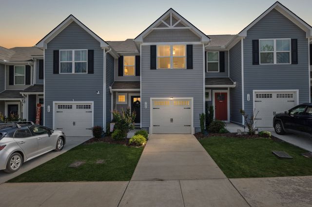 726 Cottoncloud Dr, Lebanon, TN 37090