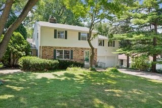 5613 Warden Avenue, Edina, MN 55436