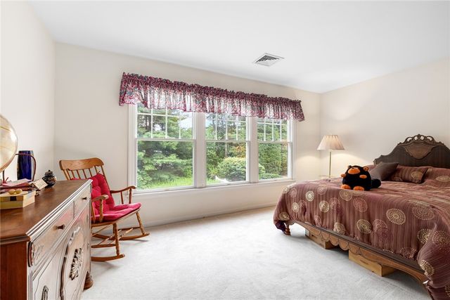 200 Wickford Point Road, North Kingstown, RI 02852