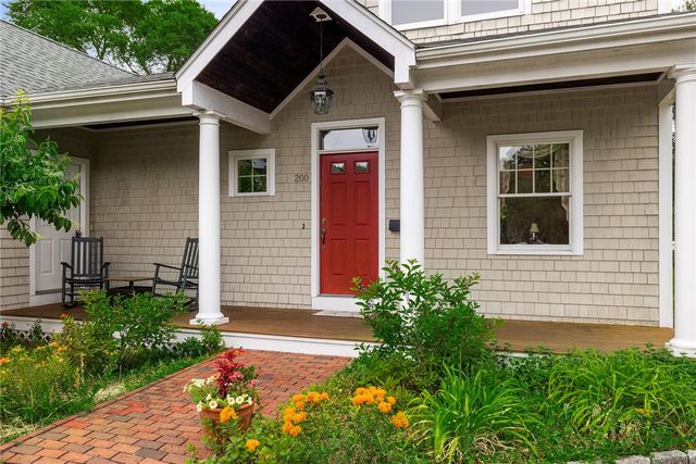 200 Wickford Point Road, North Kingstown, RI 02852