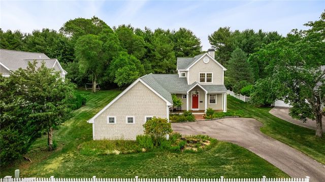 200 Wickford Point Road, North Kingstown, RI 02852