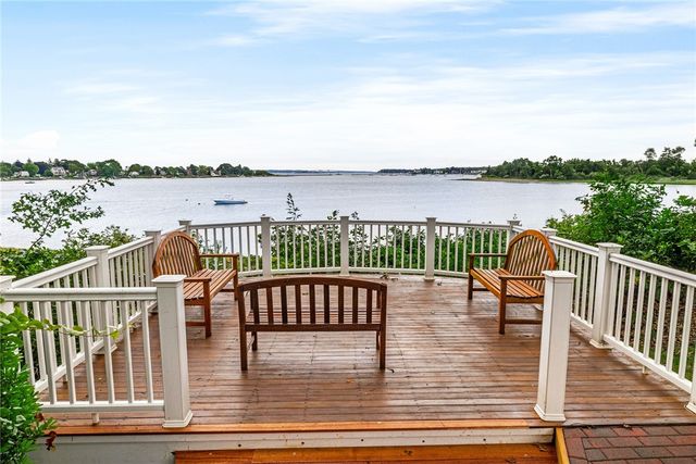 200 Wickford Point Road, North Kingstown, RI 02852