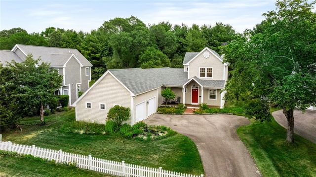 200 Wickford Point Road, North Kingstown, RI 02852
