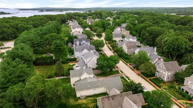 200 Wickford Point Road, North Kingstown, RI 02852