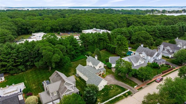 200 Wickford Point Road, North Kingstown, RI 02852