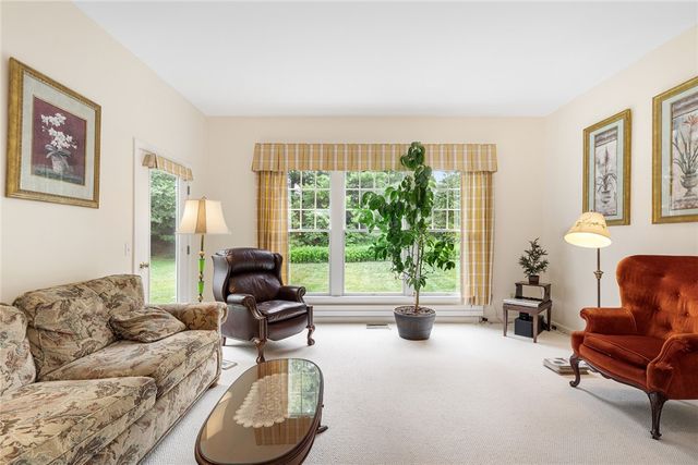 200 Wickford Point Road, North Kingstown, RI 02852