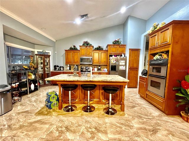 2314 KINGS CREST ROAD, Kissimmee, FL 34744