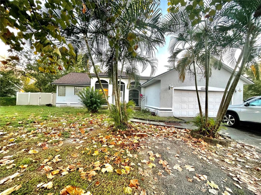 2314 KINGS CREST ROAD, Kissimmee, FL 34744