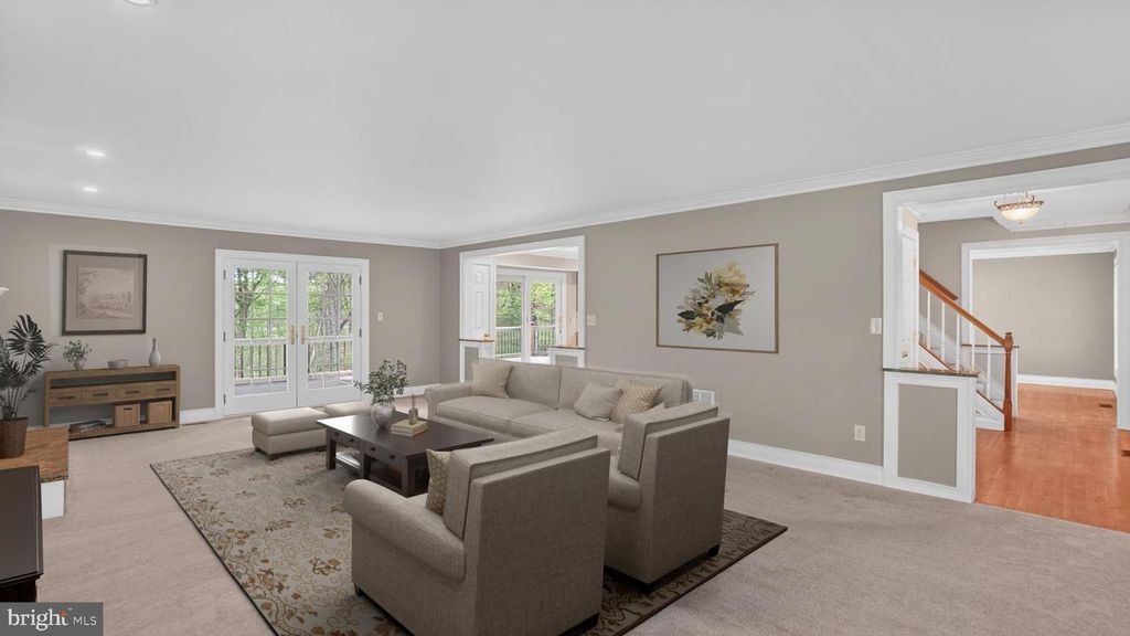 Image 10 of property listing at 328 GREENRIDGE DR, Dunkirk, MD 20754