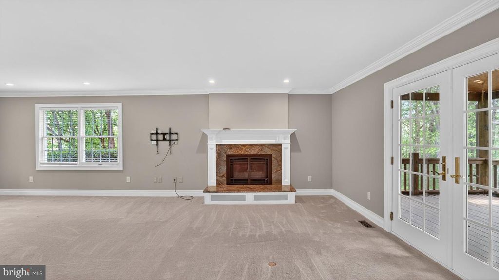 Image 13 of property listing at 328 GREENRIDGE DR, Dunkirk, MD 20754