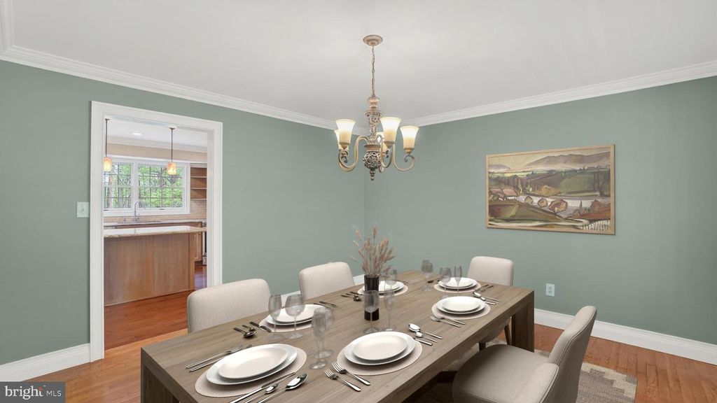 Image 19 of property listing at 328 GREENRIDGE DR, Dunkirk, MD 20754