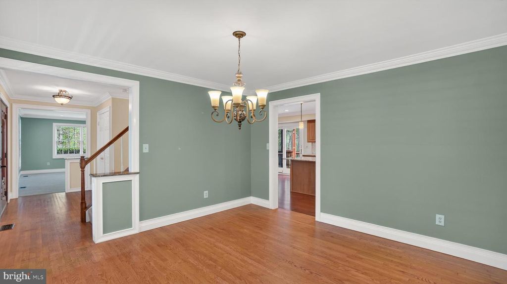 Image 20 of property listing at 328 GREENRIDGE DR, Dunkirk, MD 20754