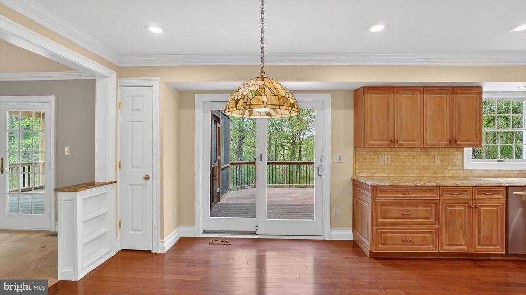 Image 25 of property listing at 328 GREENRIDGE DR, Dunkirk, MD 20754