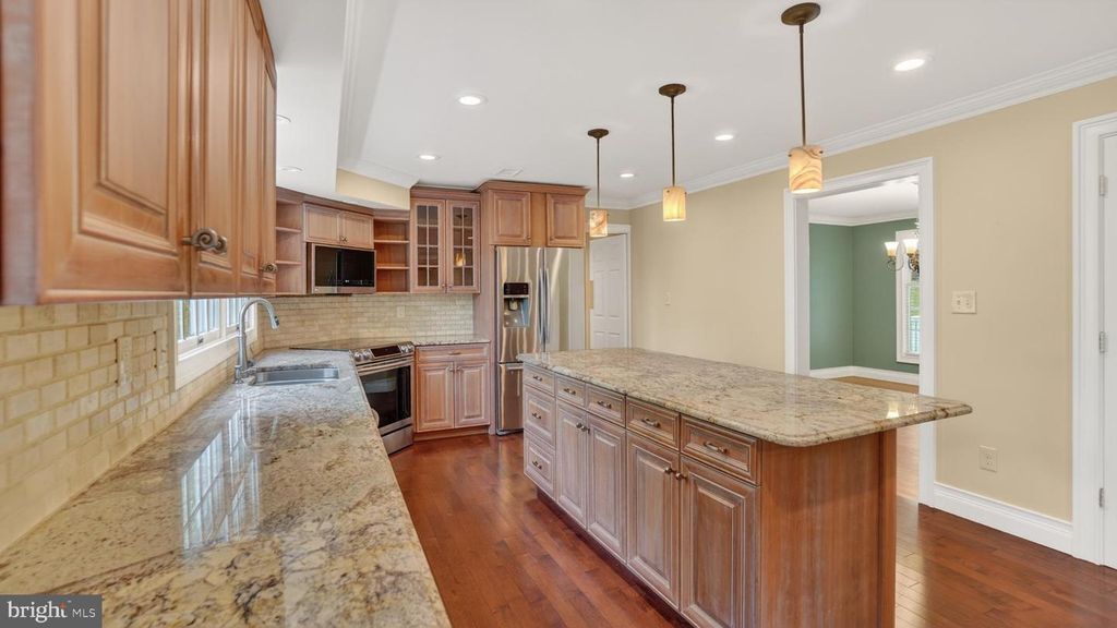 Image 29 of property listing at 328 GREENRIDGE DR, Dunkirk, MD 20754