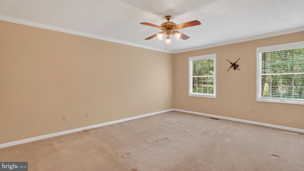 Image 42 of property listing at 328 GREENRIDGE DR, Dunkirk, MD 20754