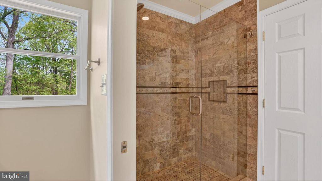 Image 46 of property listing at 328 GREENRIDGE DR, Dunkirk, MD 20754