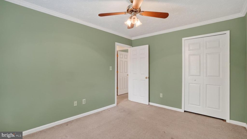 Image 51 of property listing at 328 GREENRIDGE DR, Dunkirk, MD 20754