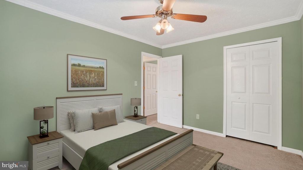 Image 52 of property listing at 328 GREENRIDGE DR, Dunkirk, MD 20754