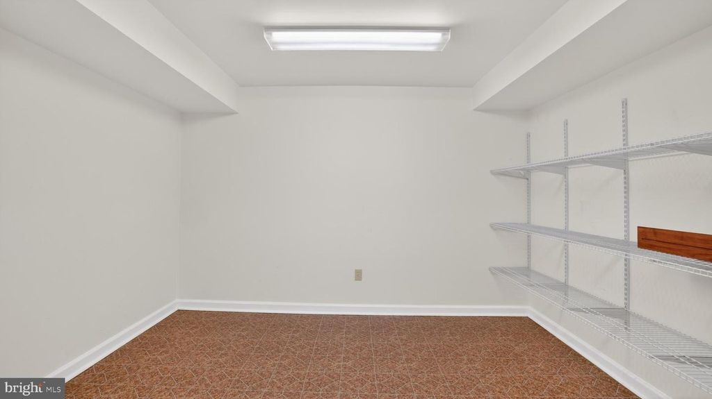 Image 70 of property listing at 328 GREENRIDGE DR, Dunkirk, MD 20754